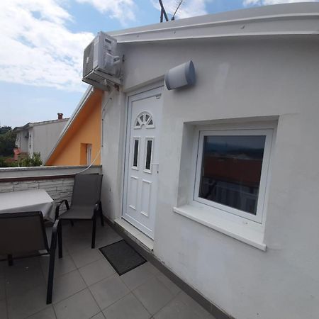 Apartment Ivana Krk Town Rum bild