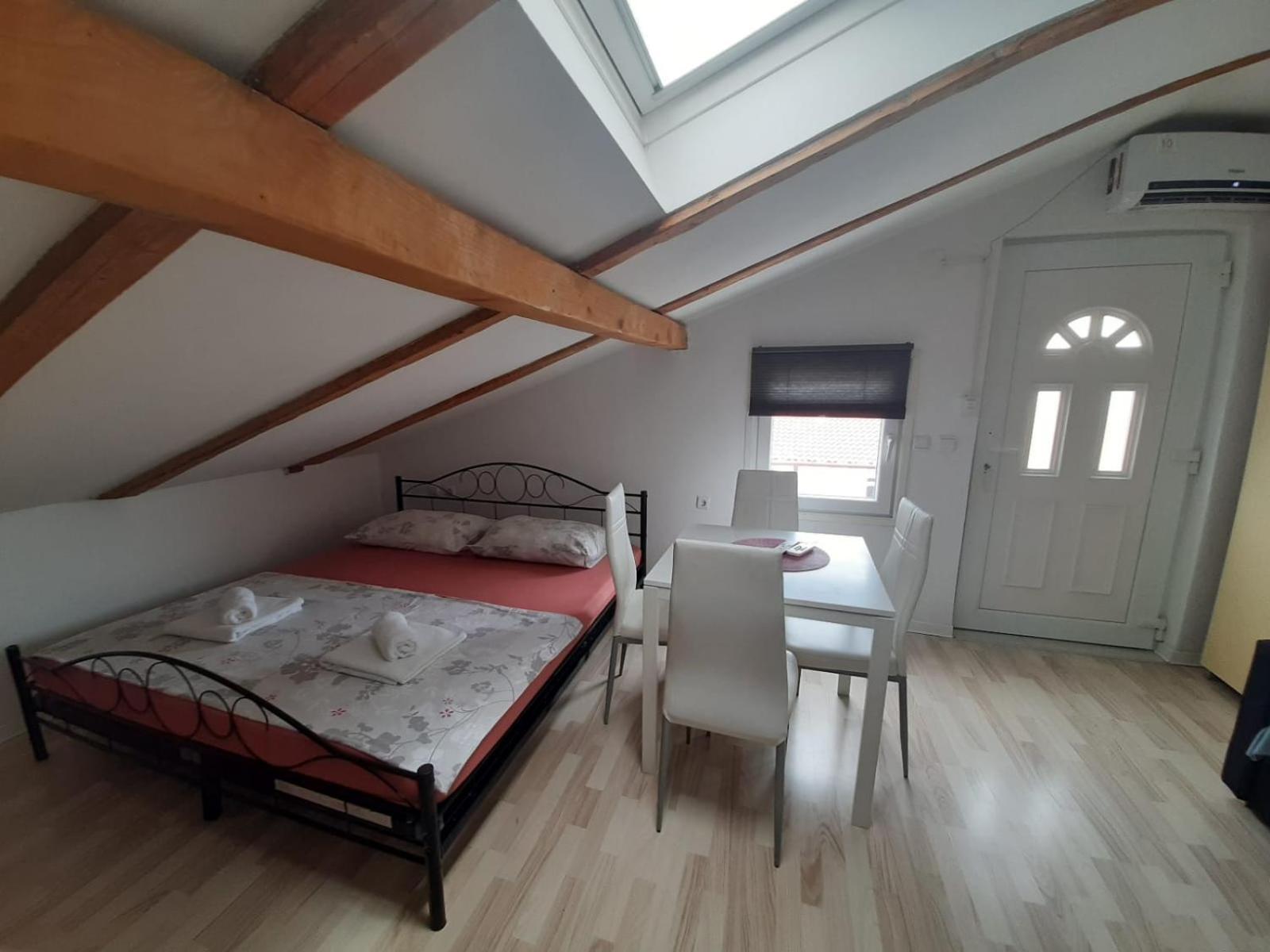 Apartment Ivana Krk Town Rum bild